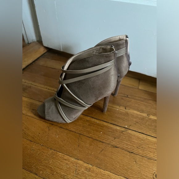 Journee Collection stiletto peep toe booties - Picture 3 of 7